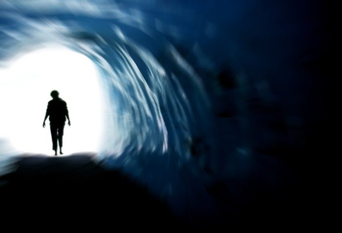 Esperienze di pre morte: cosa significano e perché ci affascinano?
