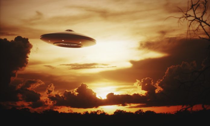UFO, teoria parafisica e dimensioni parallele