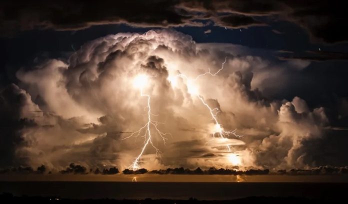 I fulmini potrebbero aver acceso la vita sulla Terra