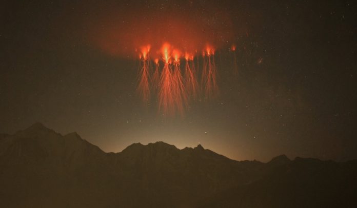 Sprite rossi: la NASA chiede ai cittadini di documentarli