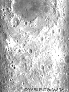 Le foto del lato lontano della Luna scattate da un cubesat giapponese 1 FiS06zvVEAENHUp
