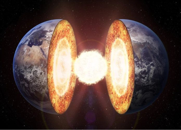Il nucleo della Terra si è fermato e si prepara ad invertire la sua direzione
