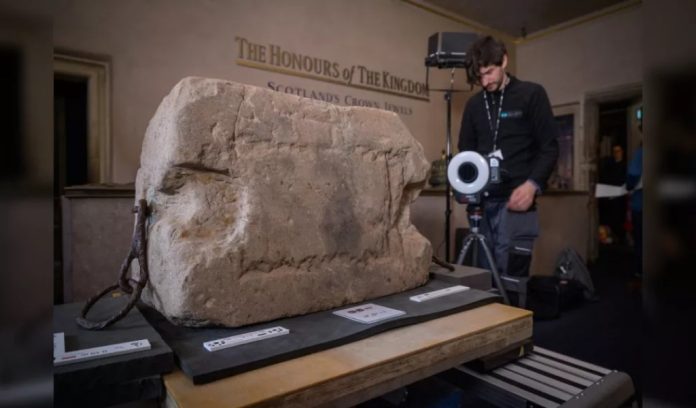 La Pietra del Destino mostra segni che non erano mai stati osservati prima