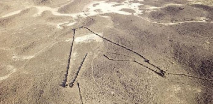 Incisioni di 8.000 anni sono gli esempi più antichi di piani di costruzione