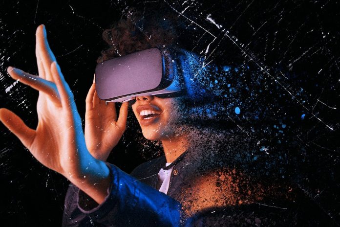 Apple presenta il nuovo visore Vision Pro