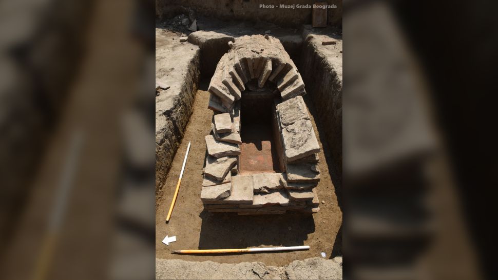 Un acquedotto romano e tombe lussuose rinvenute in Serbia 1 Gli scavi hanno portato alla luce 14 tombe del III e IV secolo d.C., quando Belgrado - allora chiamata Singidunum - era un centro del potere militare romano nella regione.(Credito immagine: Museo della città di Belgrado)