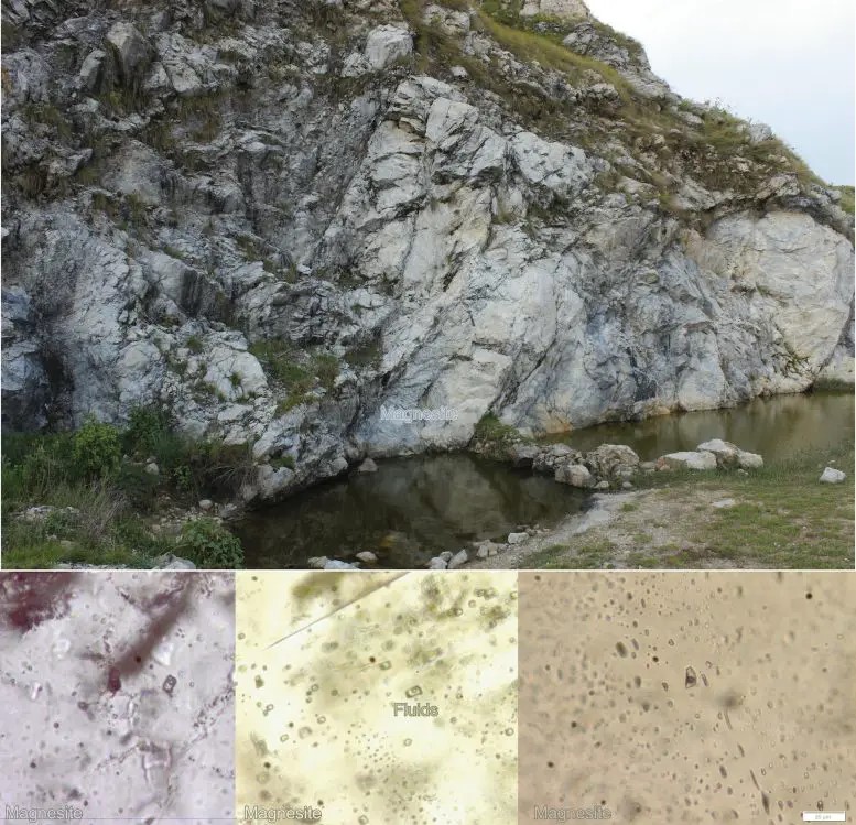 Una nuova scoperta fa luce sul passato della Terra 1 In alto: esposizioni sul campo di magnesite vicino alle colline di Chandak, Kumaon. In basso: microfotografie dell'acqua dell'oceano intrappolata nei cristalli di magnesite. Credito: Prakash Chandra Arya