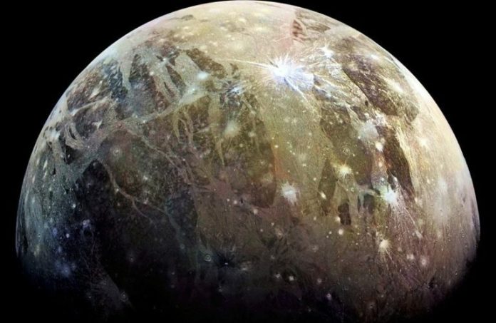 Scoperte sostanze organiche sulla luna di Giove Ganimede