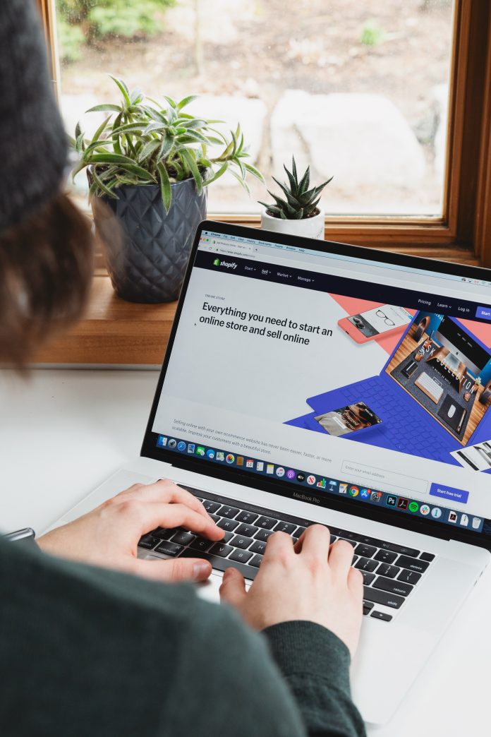 L'evoluzione dell'e-commerce: dalla nascita alla rivoluzione digitale