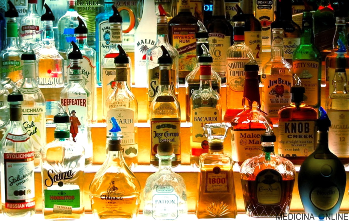 PAU: problemi con l'alcol sono legati ad uno dei 2 genitori