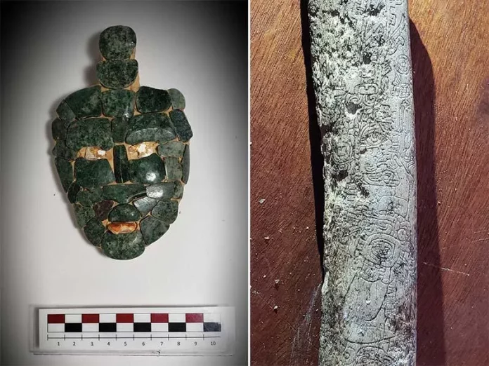 Maschera Maya a mosaico
