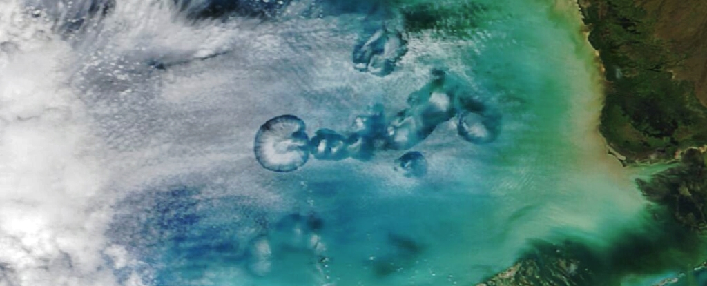 Il fenomeno delle Nubi di Cavum è stato fotografato dalla NASA (Foto) 1 Nubi di Cavum