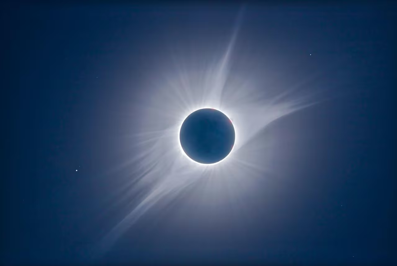 Eclissi solare totale