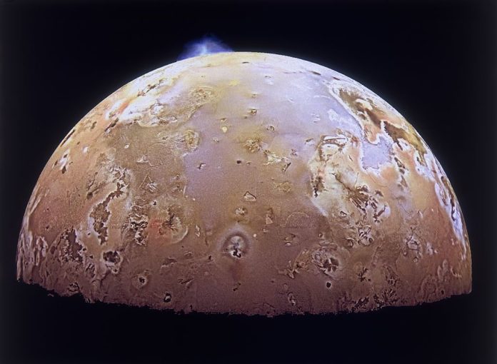 Vulcani di Io