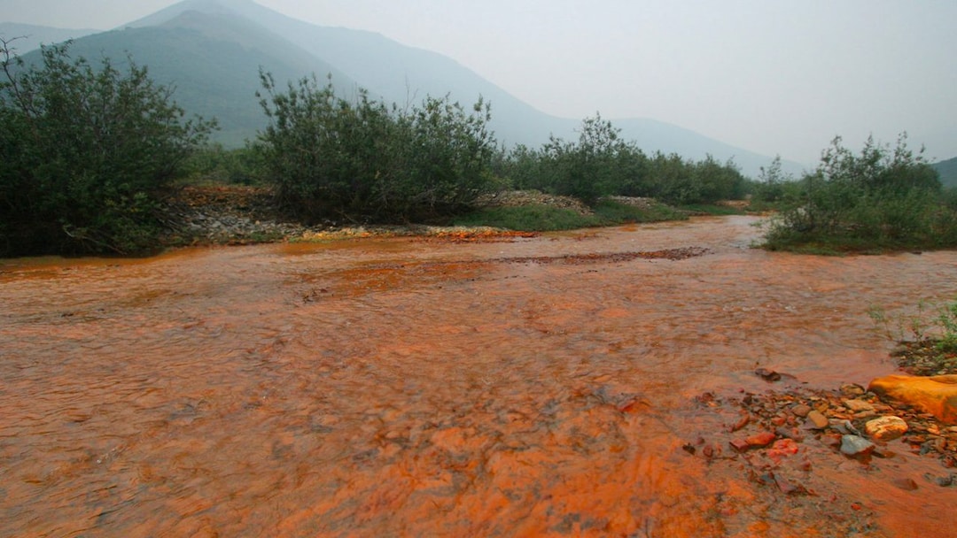 Alaska: 75 fiumi contaminati da un colore arancione 3 Alaska
