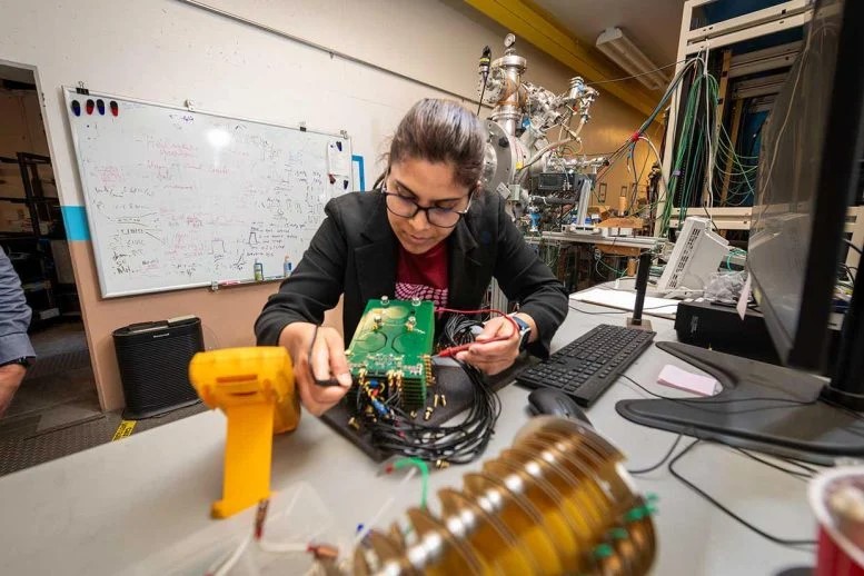 Laser a femtosecondi: svolta nell'informatica quantistica 1 Un laser a femtosecondi durante gli esperimenti