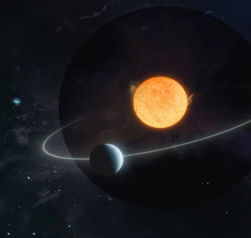 126 esopianeti svelati da TESS-Keck 1 Rappresentazione artistica di TOI-1824, un sistema stellare con un esopianeta insolitamente denso per le sue dimensioni. È uno dei sub-Nettuno più densi profilati nel catalogo TESS-Keck Survey appena rilasciato. Crediti: WM Keck Observatory/Adam Makarenko