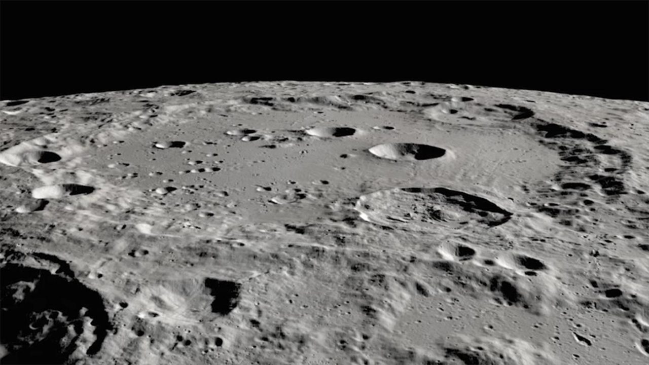 Vulcani in eruzione sulla Luna: erano presenti 4,2 miliardi di anni fa 1 Trappole fredde lunari: crateri da 100 m e la loro importanza, acqua, Luna
