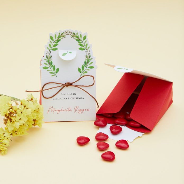 Celebrare la Laurea con classe: scegliere bomboniere di tendenza