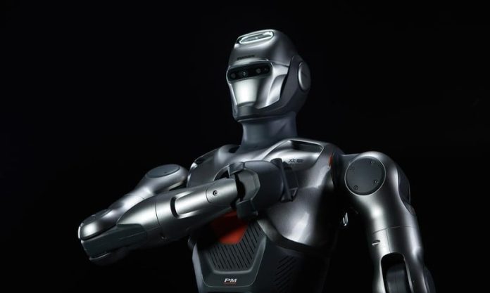 Robot umanoide PM01: pronti a incontrare il vostro nuovo compagno di lavoro?