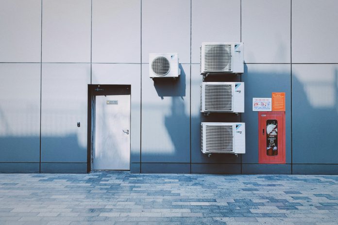Pompe di calore e fotovoltaico: qual è il risparmio medio per i nuclei abitativi