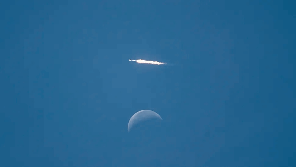 Doppia missione lunare: SpaceX lancia 2 lander privati
