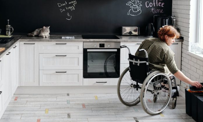 Come rendere sicura la casa di una persona disabile