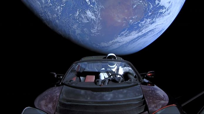 Un asteroide appena scoperto si rivela essere una Tesla Roadster