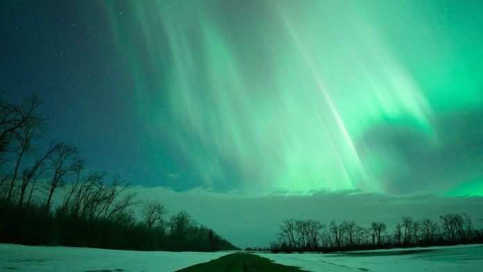 Tempeste solari: quando l'eruzione del 23 aprile 2023 sfuggì ai modelli GeoCME