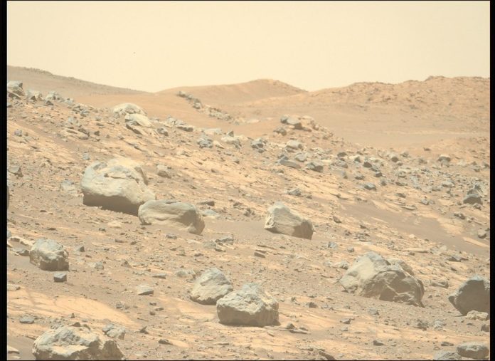 Metamorfismo di contatto marziano: nuove indagini del rover Perseverance