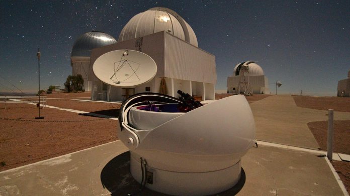 L'energia oscura si è evoluta nel tempo?