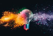 Fotone scisso: la simulazione quantistica che genera particelle da zero all’infinito Fotone scisso: la simulazione quantistica che genera particelle da zero all'infinito